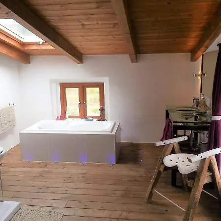 Casa Pietra - *